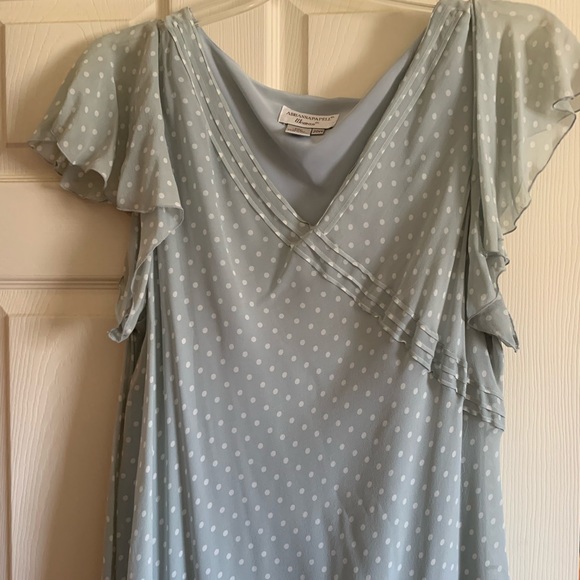 Adrianna Papell Dresses & Skirts - Beautiful dress for spring into summer